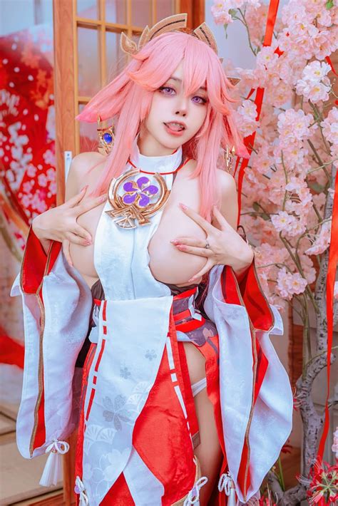 Yae Miko Cosplay By (Byoru) [Genshin impact] : r/cosplaygirls