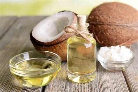 Natural Ingredients in Shampoo to Get Rid of Dandruff - Just Cooking