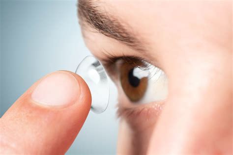 Side Effects of Wearing Contact Lenses and How to Prevent Them