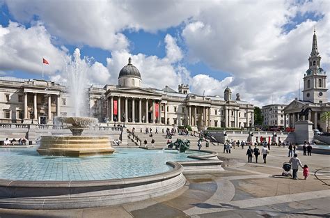 Trafalgar Square Fountains 1 - Top Facts