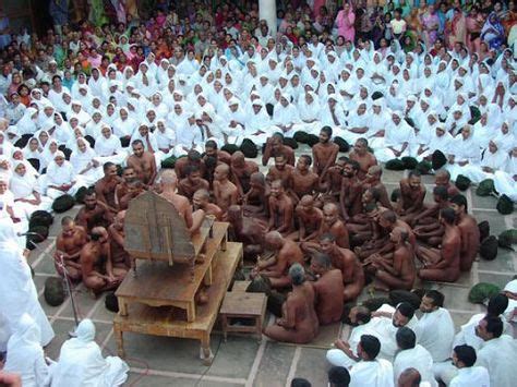 The Skyclad Jain monks in Kundalpur | Jainismo, Nudismo, India