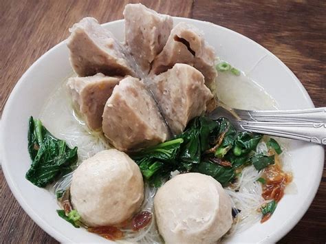 5 Bakso Besar di Jakarta yang Cocok Disantap Saat Hujan Turun ...