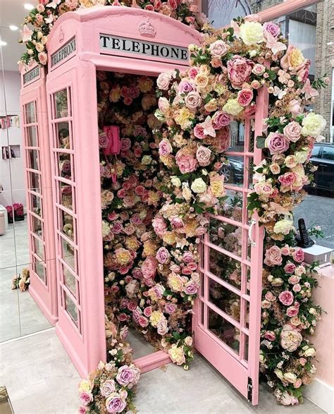 London • UK 🇬🇧 on Instagram: “What do you think of this pink telephone booth? 💖 We find… | Ideas ...