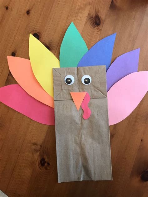 21 Cute Thanksgiving Crafts for Kids - Sparkling Boy Ideas