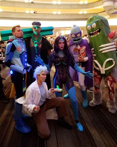 Best Rick and Morty cosplay group from Dragon con : r/rickandmorty