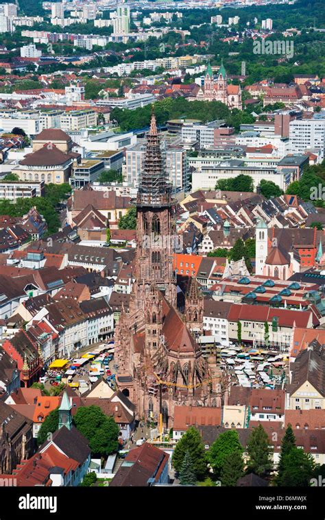 Freiburg Cathedral Baden Wurttemberg Germany Stock Photos & Freiburg ...