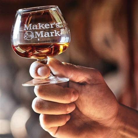 Tour the Maker's Mark Distillery - Bourbon Trail Tours