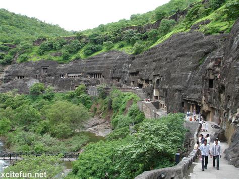 Ajanta Caves Maharashtra India - Tourists Delight - XciteFun.net