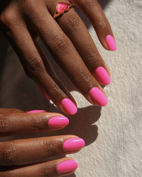 The Best Nail Trends of 2023, Including Colors and Designs | Who What Wear