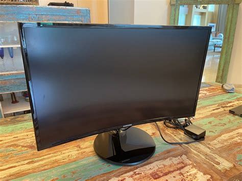 Samsung 27-inch Curved LED Monitor, Computers & Tech, Parts ...