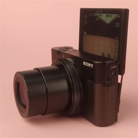 Sony Pocket camera mk3, Photography, Cameras on Carousell