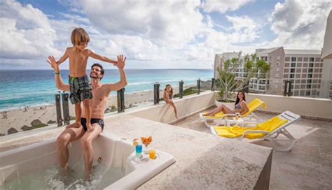 Park Royal Beach Cancun vacation deals - Lowest Prices, Promotions, Reviews, Last Minute Deals ...