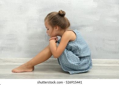8,508 Little Girl Sitting Lonely Images, Stock Photos & Vectors | Shutterstock