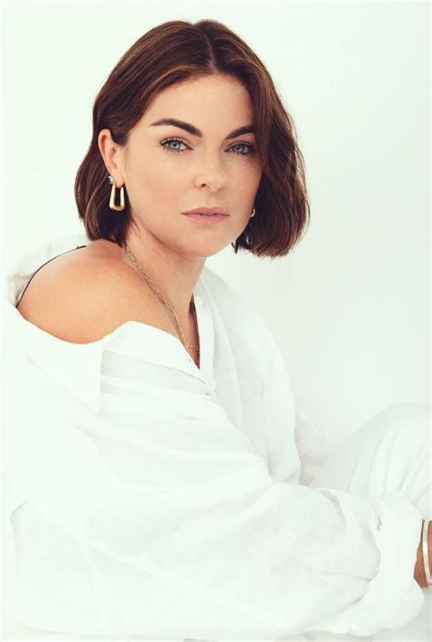 Serinda Swan - Academy.ca - Academy.ca