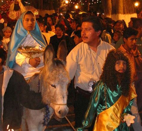 Learn About the Mexican Christmas Tradition of Posadas | Mexican christmas traditions, Mexico ...