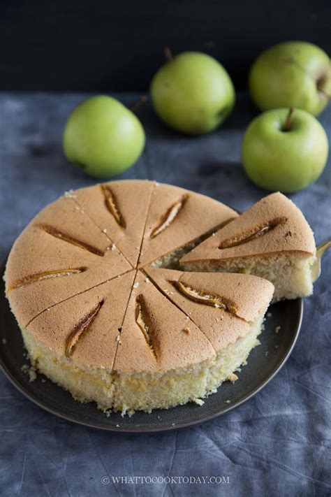 Soft and Fluffy Gluten-Free Apple Chiffon/Sponge Cake