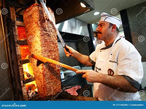 A Chef Cutting Traditional Turkish Food Doner Kebab Editorial Photo - Image of barbecue, fried ...