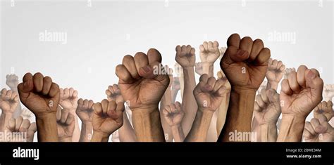 Angry crowd hi-res stock photography and images - Alamy