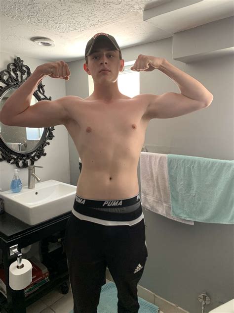 16, 6ft, 150 pounds any tips on how to get bigger are appreciated : r/fit