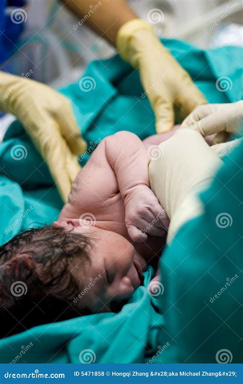 Newborn Baby Boy In Hospital Just Born : Ahousaht Parents Welcome New ...