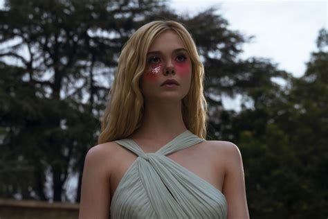 Experimental Elle | The neon demon, Elle fanning, Glamour