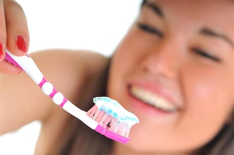 Smile toothpaste view 12115077 Stock Photo at Vecteezy