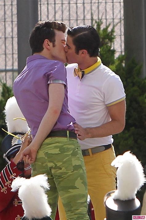 'Glee' Season 5 Spoilers: Darren Criss And Chris Colfer Are Kissing ...