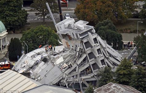 New Zealand earthquake: 'Black day' as Christchurch lies in ruins ...