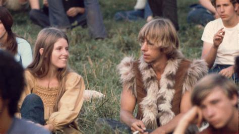 Was Woodstock The Largest Music Festival Ever? - Pictellme