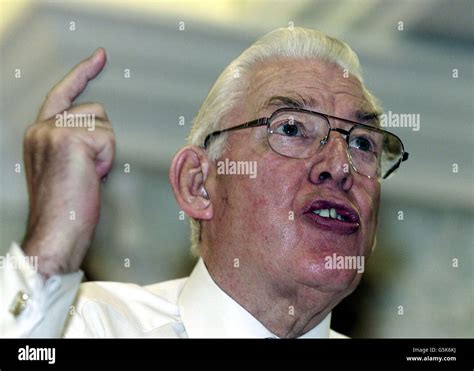 Rev Ian Paisley Stock Photo - Alamy