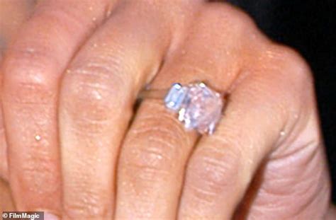 Jennifer Lopez's pink diamond engagement ring from Ben Affleck is now ...