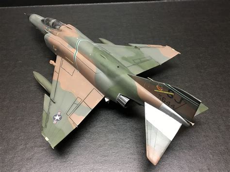 F-4E Phantom II -- Plastic Model Airplane Kit -- 1/72 Scale -- #00332 ...