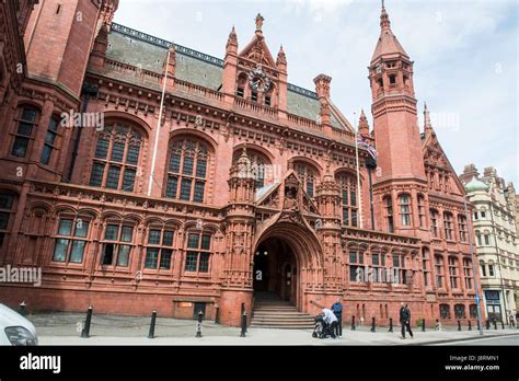 Birmingham Magistrates Court Building Stock Photo - Alamy