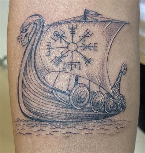 Viking Ship and Vegvisir Tattoo : r/TattooDesigns