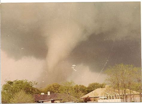 Perfect storm, Paris, tx, Tornados