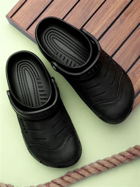 Buy Crocs Men Black Croslite Clogs - Flip Flops for Men 19219392 | Myntra