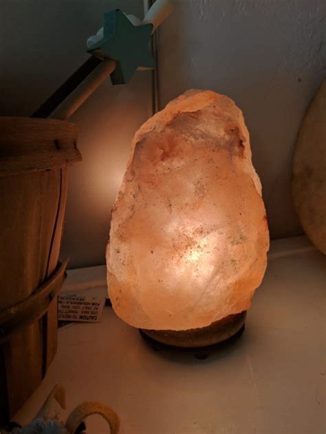 Himalayan Salt Lamp | | Salt lamp decor, Himalayan salt lamp decor ...