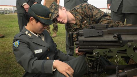 Japan Ground Self-Defense Force officer candidates learn from Marines > The Official United ...