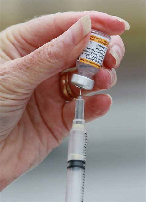 Whooping cough vaccine may not halt spread of illness