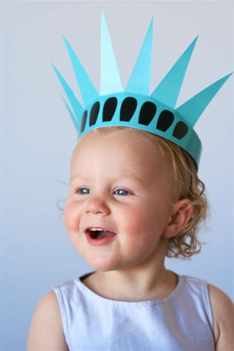 Free Printable Statue of Liberty Crown - Paging Supermom