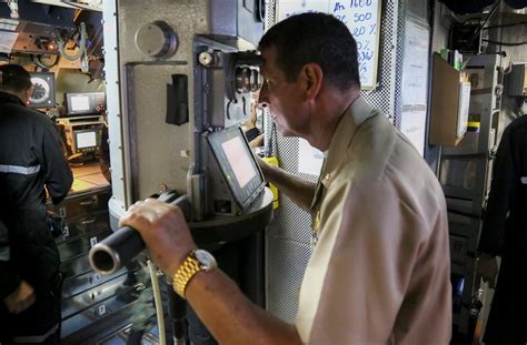 Interior of a Ecuadorian Navy Type 209 submarine [2000 x 1313 ...