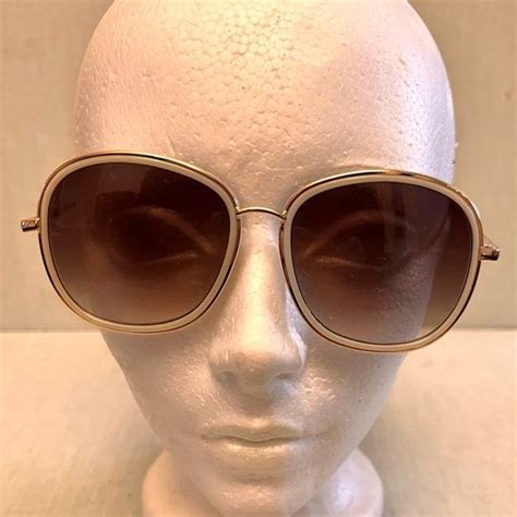 HALSTON SUNGLASSES - White & Gold Frame | Gold frame, Sunglasses, White ...