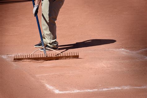 5 Baseball Field Maintenance Tips - The Sports Daily