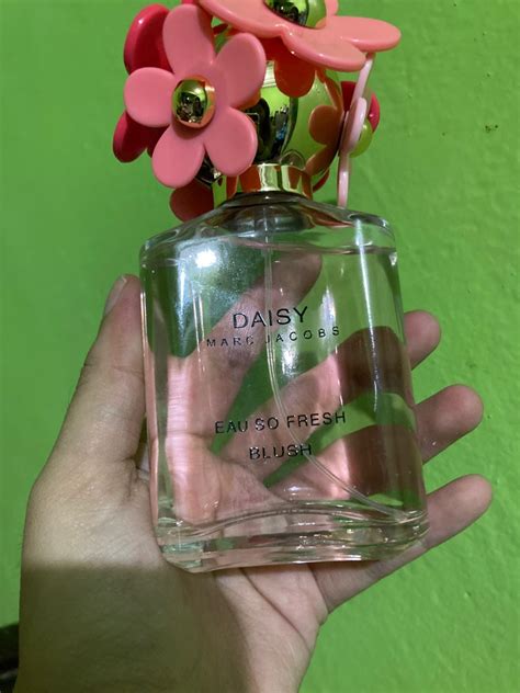 Marc Jacobs Daisy Perfume, Beauty & Personal Care, Fragrance & Deodorants on Carousell