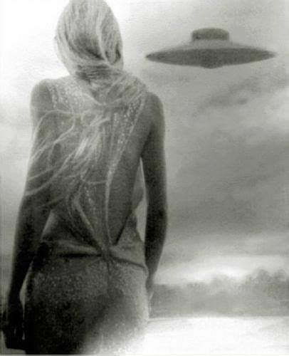 Maria Orsic, 1930s with her saucer #VRIL #VrilDamen #Haunebu | Ufo art ...