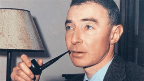 Profil Robert Oppenheimer: Fisikawan Penemu Bom Atom yang Tentukan Akhir Perang Dunia II | Narasi TV