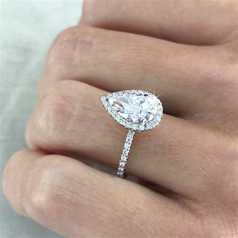 Markt BungeeSprung Mehrere pear shaped ring diamond Lügner Pelmel ...