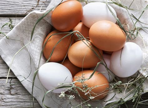 Are Brown Eggs Healthier Than White Eggs?