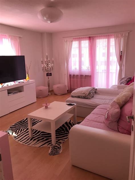 Pinterest in 2022 | Pink living room, Girly living room, Living room decor apartment