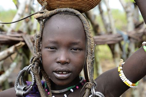 Mursi Woman (12) | Mursi | Pictures | Ethiopia in Global-Geography